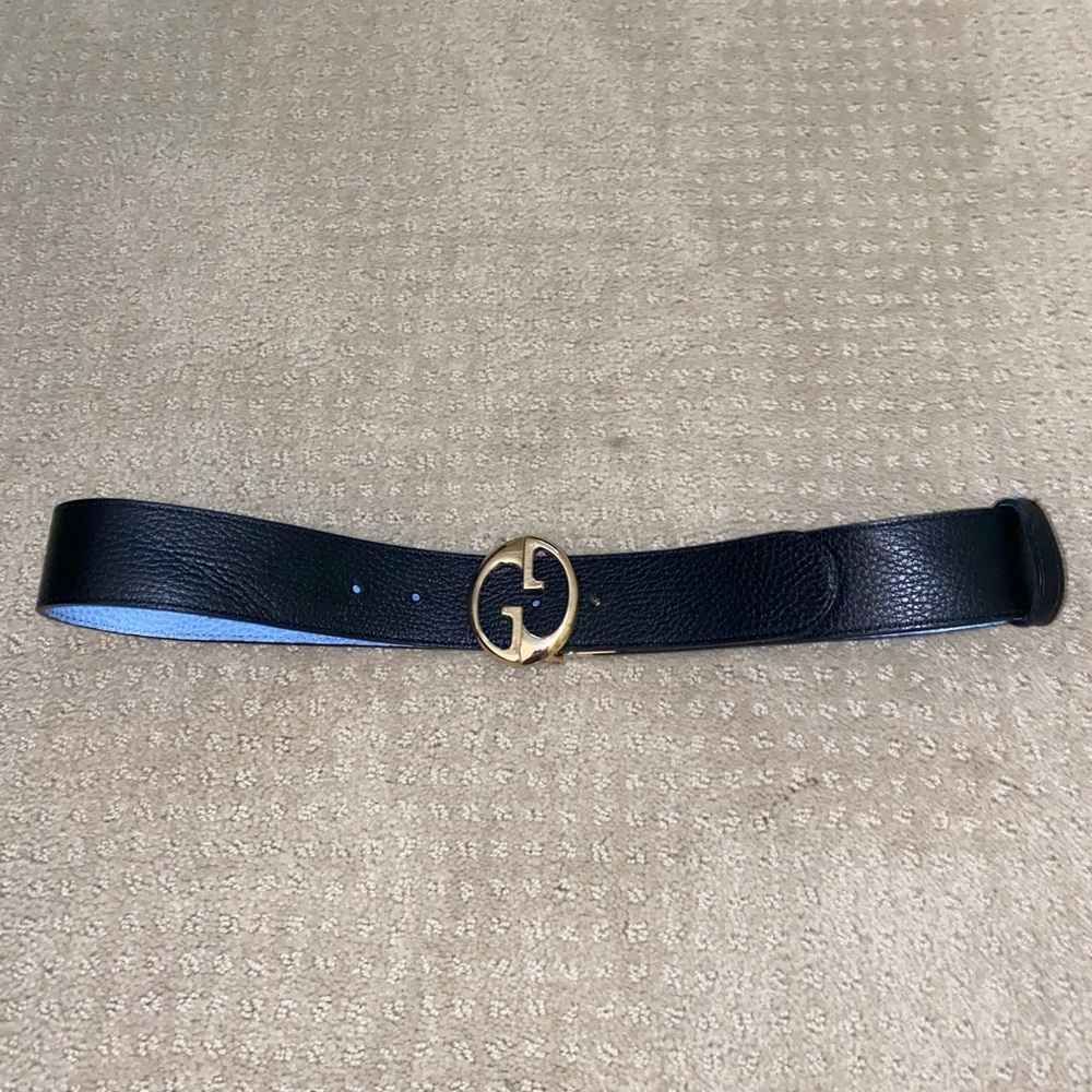 Women’s authentic Gucci reversible belt